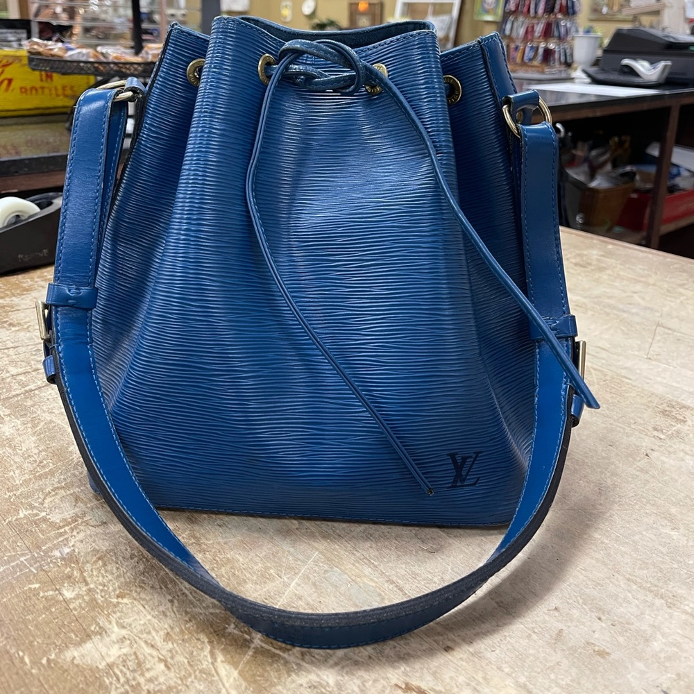Louis Vuitton petit Noe